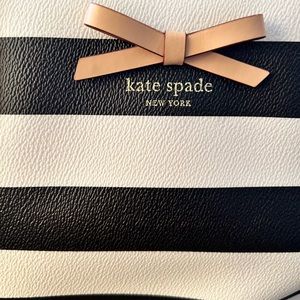 Kate Spade tote. 18”W x 11”H